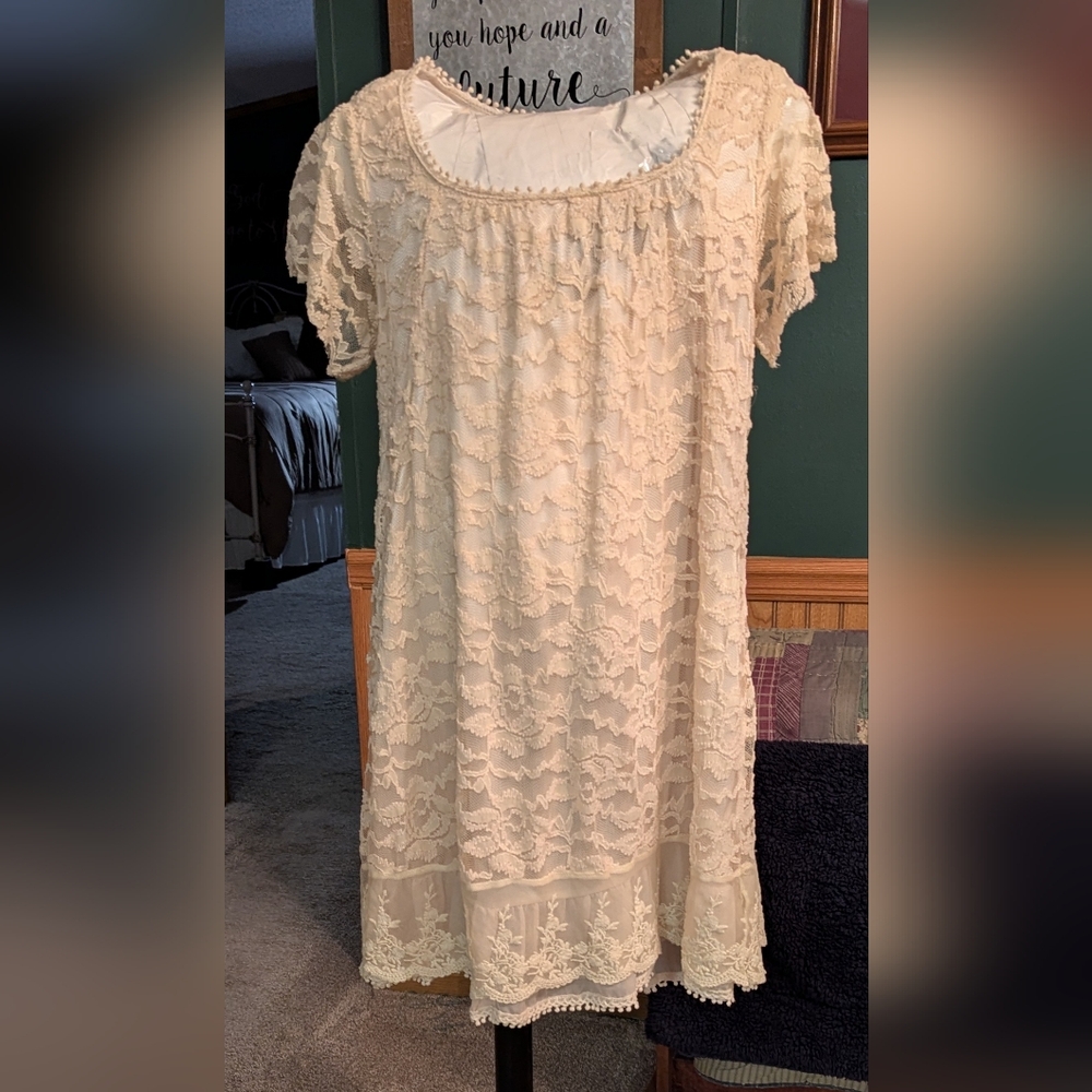 Women's Vintage Chic Short Lace Dress Size 3/4 Brand YaLin